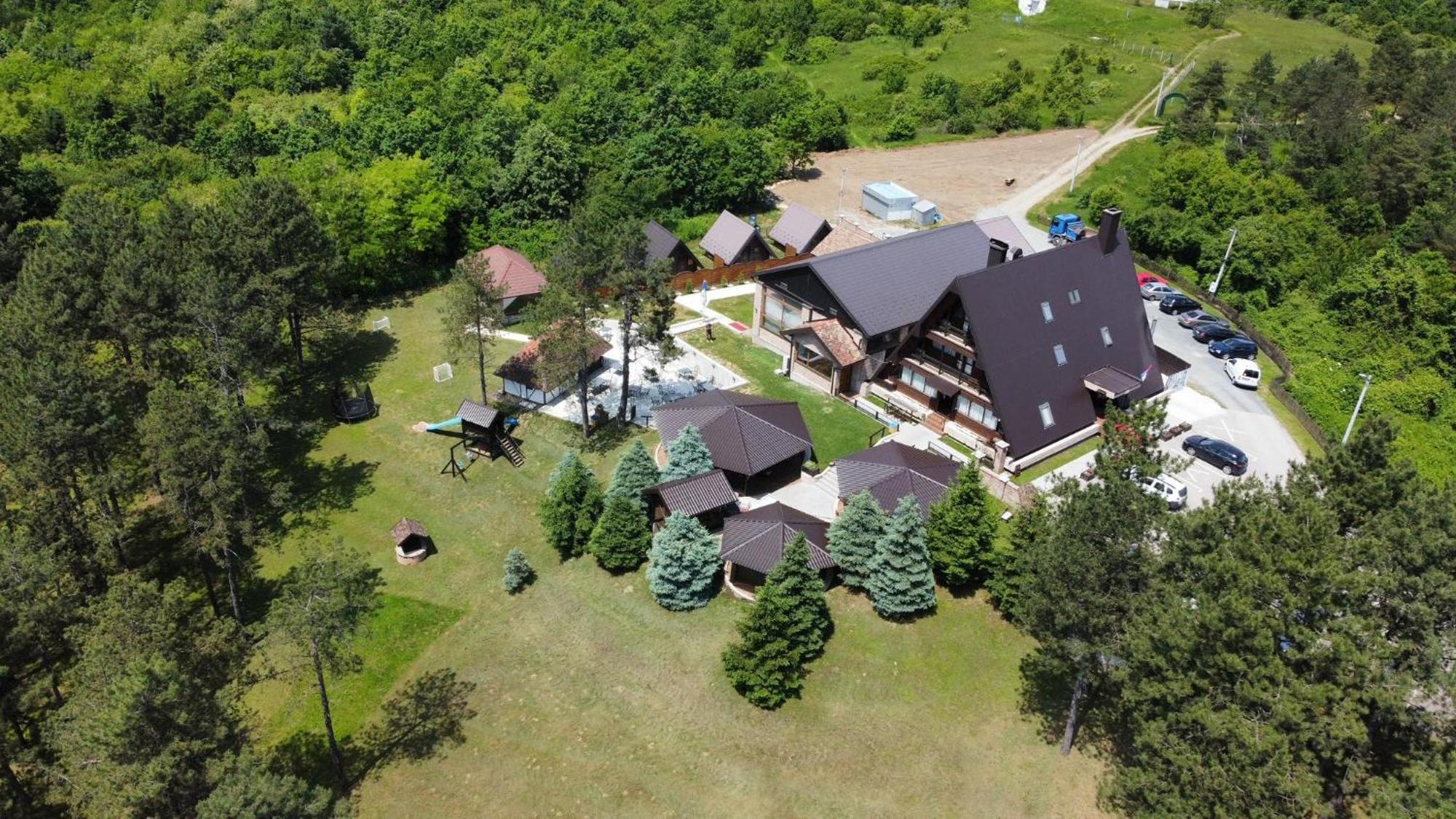 Hotel Babino Brdo Derventa 外观 照片
