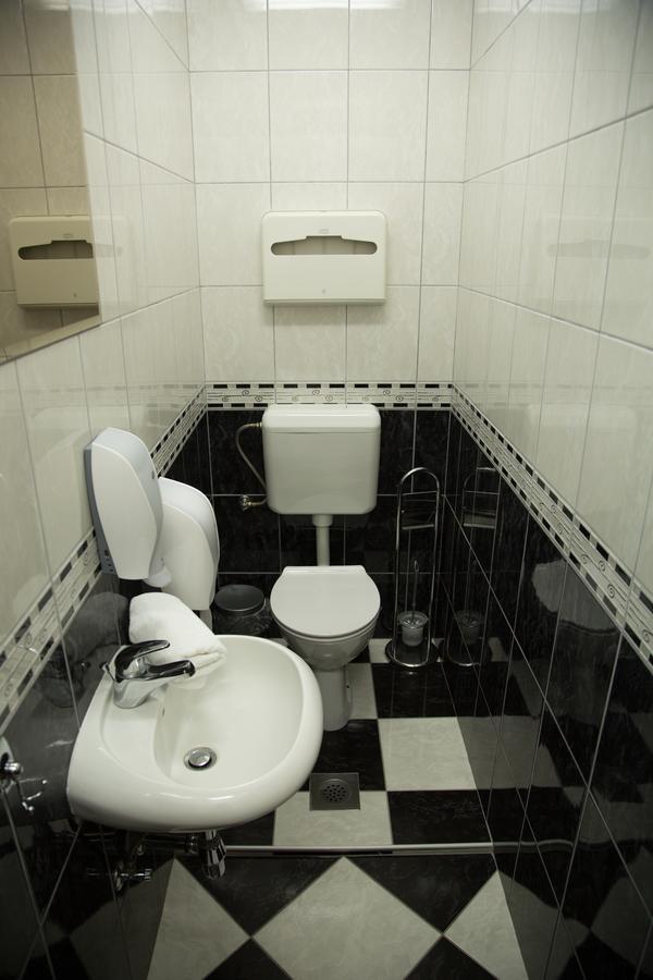 Hotel Babino Brdo Derventa 外观 照片