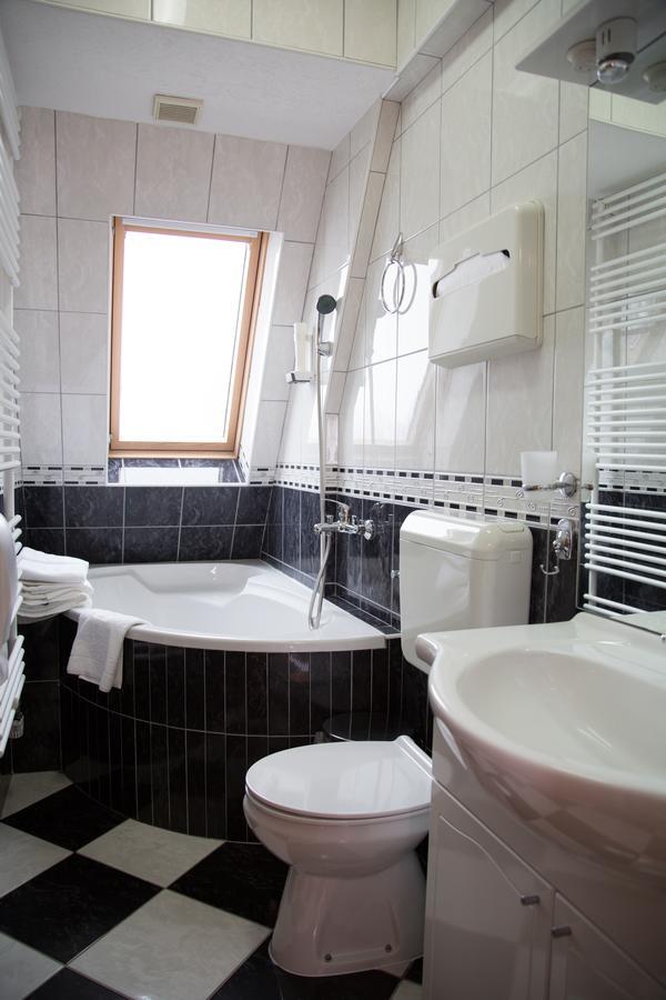 Hotel Babino Brdo Derventa 外观 照片
